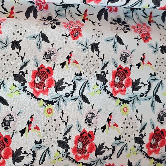 Floral Sleeveless Top - Red and White XL - Picture 3 of 3